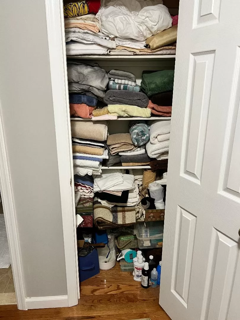 before-closet-mm-organizing-llc